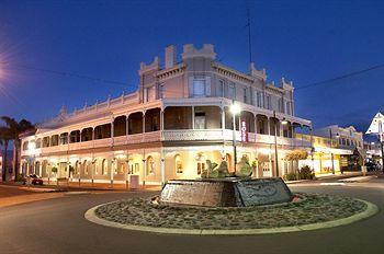 Rose Hotel Bunbury