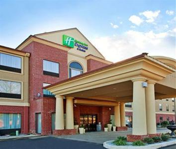 Holiday Inn Express Hotel & Suites Laurel