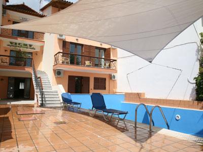 Vicky Apartments Nikiana
