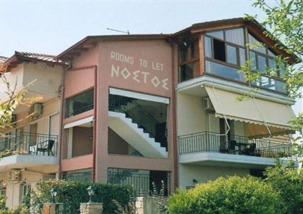 Nostos Apartments Nea Messagala