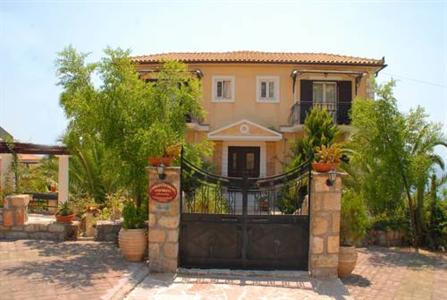 Christoforos Apartments