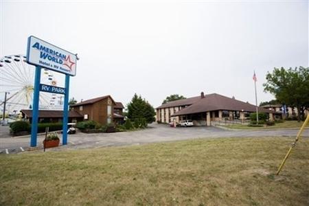 American World Hotel & RV Resort