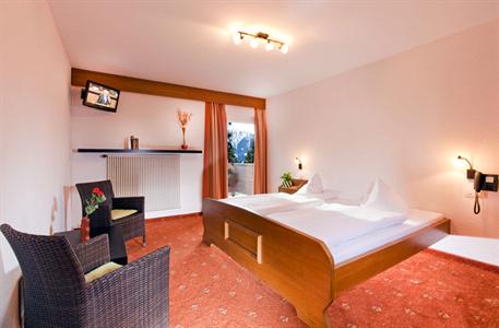 Hotel Pension Tyrol Telfs