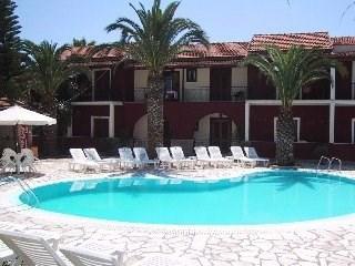 Summer Breeze Kavos