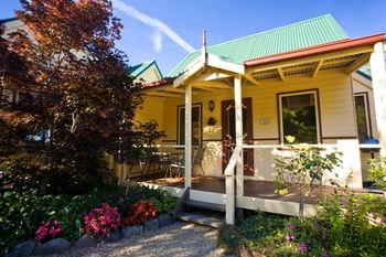 Autumn Abode Cottages