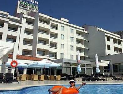 Hotel Quercus