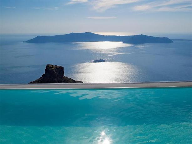La Maltese Oia