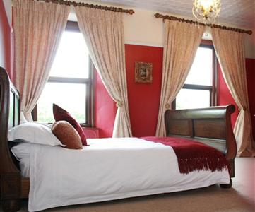 Pendragon Country House