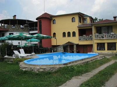 Family Hotel Tsyrov