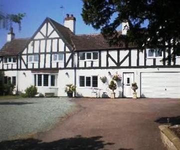 Newark Lodge Guest House