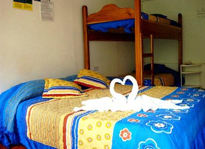 Cabinas El Pueblo Bed & Breakfast