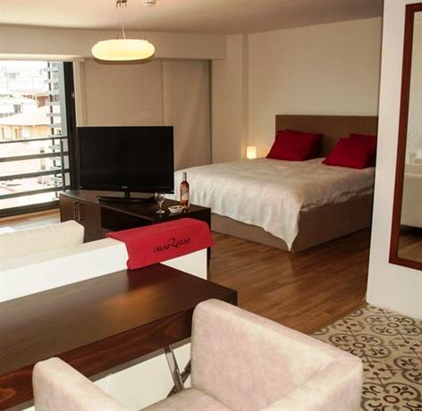 Casa Rosso Suites