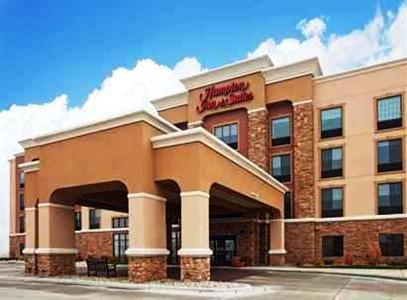 Hampton Inn & Suites Watertown