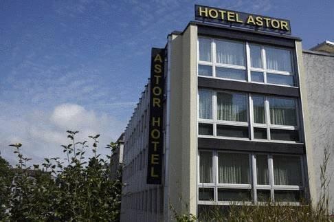 Astor Hotel & Serviced Studios