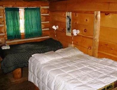 Algonquin's Wolf den Bunkhouse n' Cabins