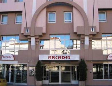 Arcades Hotel