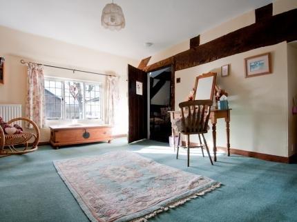 Walford Court