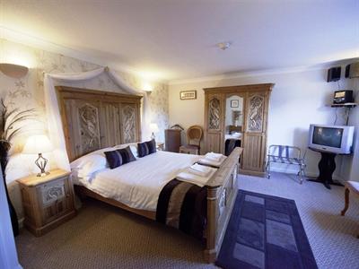 The Heath Inn