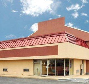 Econo Lodge Northeast