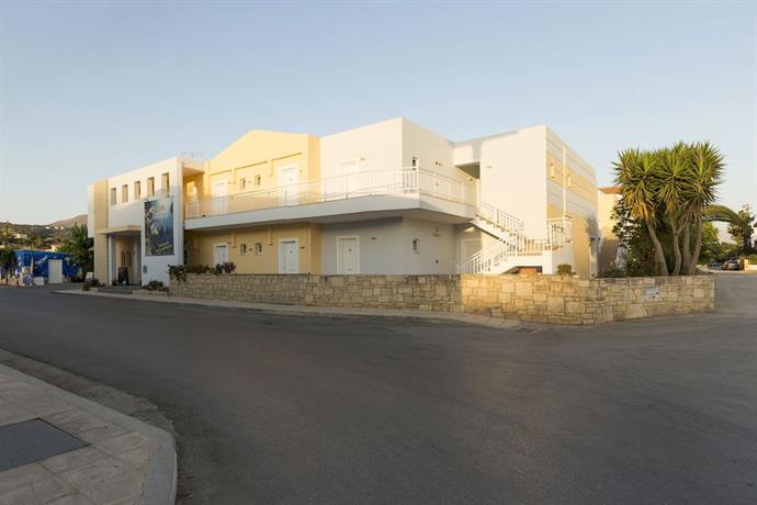 Eveline Apartments