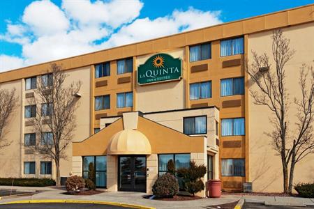 La Quinta Inn & Suites Warwick