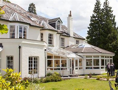 Woodlands Lodge Hotel