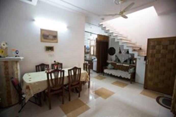 Homestay in Amritsar near Durgiana Temple