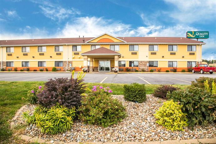 Quality Inn - Coralville