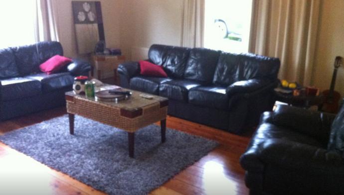 Homestay in Hawthorn East near Auburn Railway Station