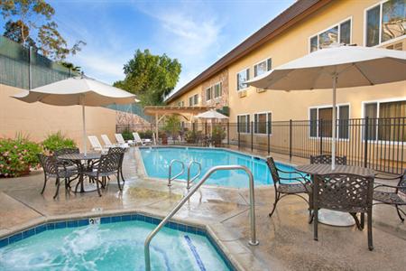 Ayres Inn Corona East / Riverside