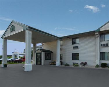 The Econo Lodge Milwaukee Airport Hotel