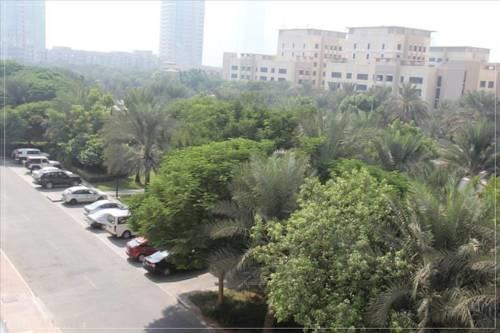 Dubai Apartments - The Greens - Al Sammar The Greens