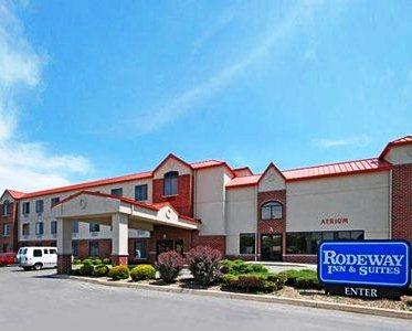 Rodeway Inn & Suites Milwaukee