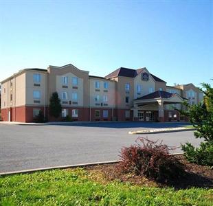 Best Western Plus New Cumberland Inn & Suites