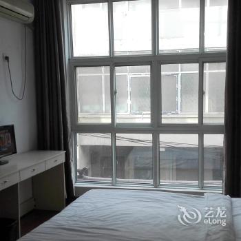 Xiaocheng Renjia Express Hotel