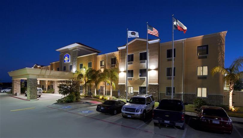 Best Western Plus Seabrook Suites