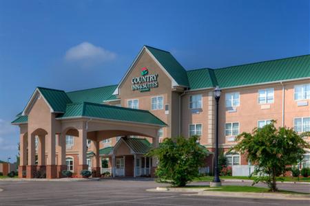 Country Inn & Suites Emporia