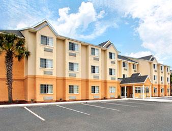 Microtel Inn & Suites Bushnell