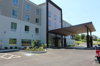 Holiday Inn Express & Suites New Cumberland