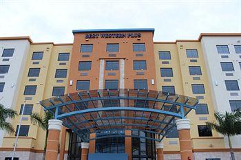 BEST WESTERN PLUS Kendall Airport Hotel & Suites