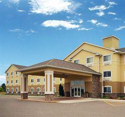 Crossings Inn & Suites Becker