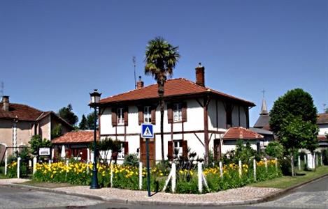 La Ferme Bed and Breakfast Mezos