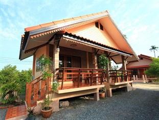 Baan Phum Kham Inn Resort