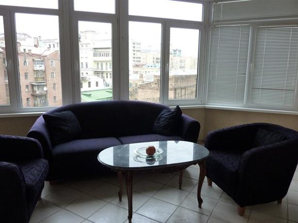 Апартаменты Luxury Kiev Apartments Basseinaya