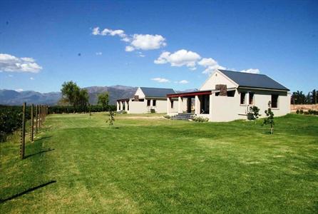 Paddabult Country House and Self Catering Cottages Paarl