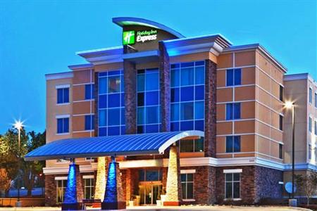 Holiday Inn Express Hotel & Suites Dallas (Galleria Area)