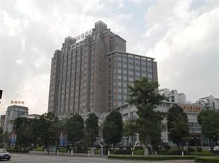 Juncheng Higher Quarter Hotel