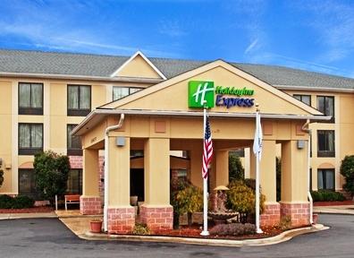 Holiday Inn Express Hotel & Suites Charlotte Airport-Belmont