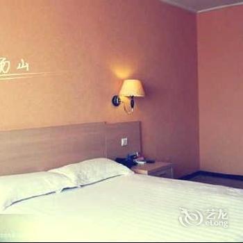 Super 8 Hotel Nanjing Tangshan