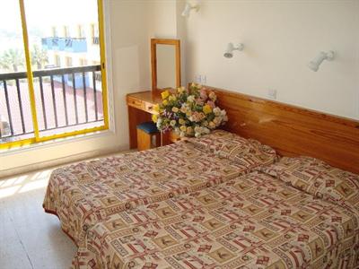 Evalena Beach Hotel Apts